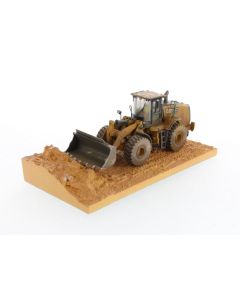 Cat® 966M Weathered Wheel Loader 1:50